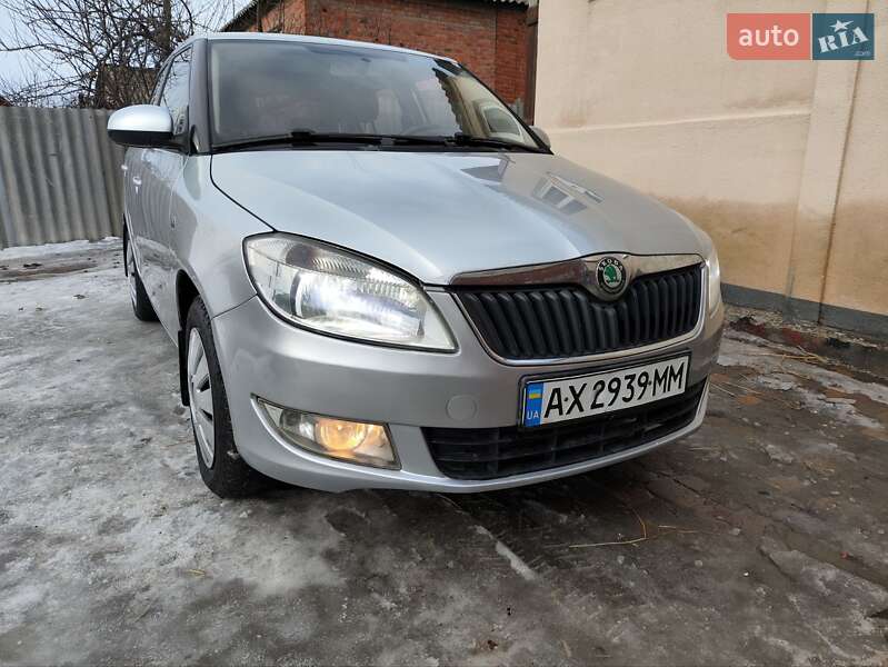 Хэтчбек Skoda Fabia 2012 в Харькове фото Хэтчбек Skoda Fabia 2012 в Харькове