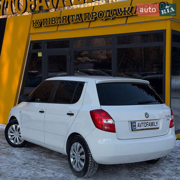 Хэтчбек Skoda Fabia 2012 в Киеве