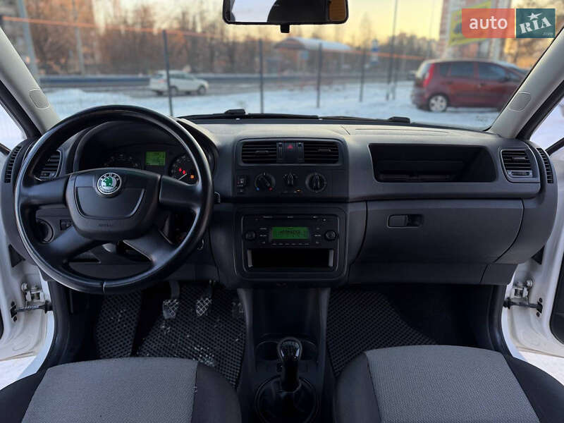Хэтчбек Skoda Fabia 2012 в Киеве