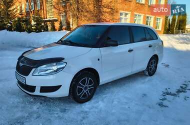 Хетчбек Skoda Fabia 2010 в Глухові