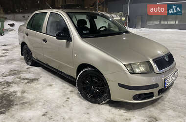 Седан Skoda Fabia 2004 в Львові