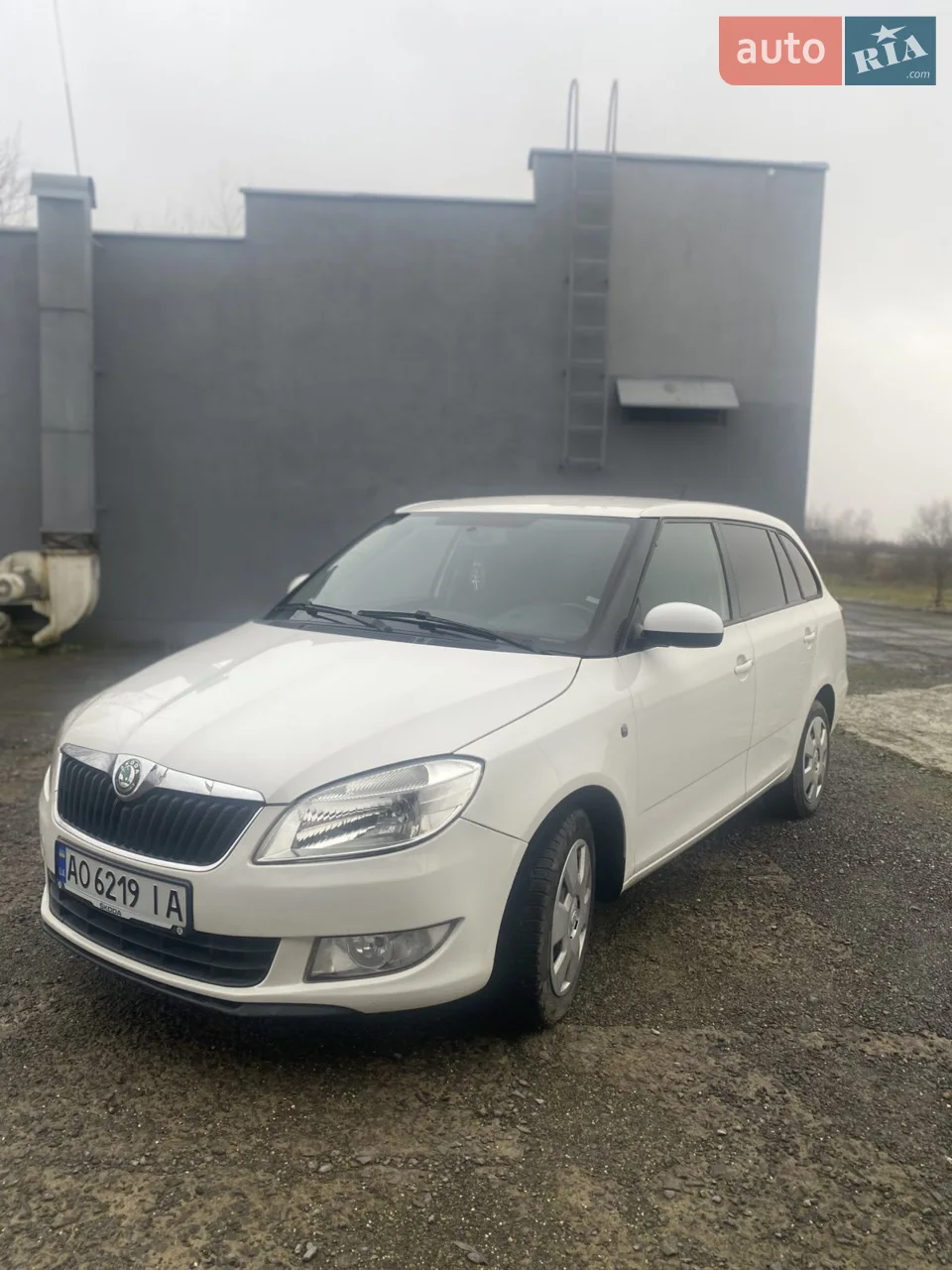 2011 Skoda Fabia - мініатюра 12
