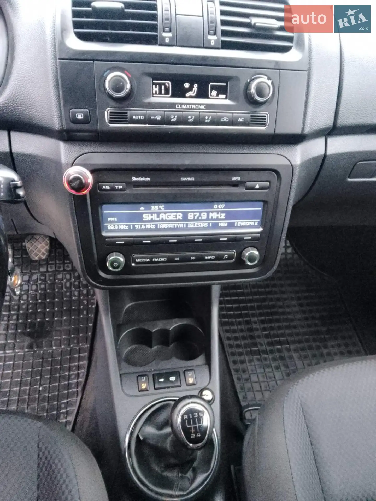 2010 Skoda Fabia - мініатюра 11