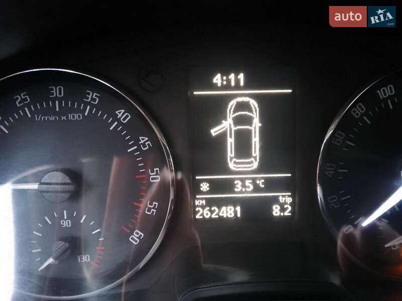 Хэтчбек Skoda Fabia 2010 в Ужгороде