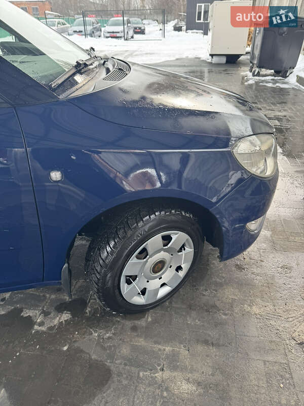 Хэтчбек Skoda Fabia 2012 в Лубнах