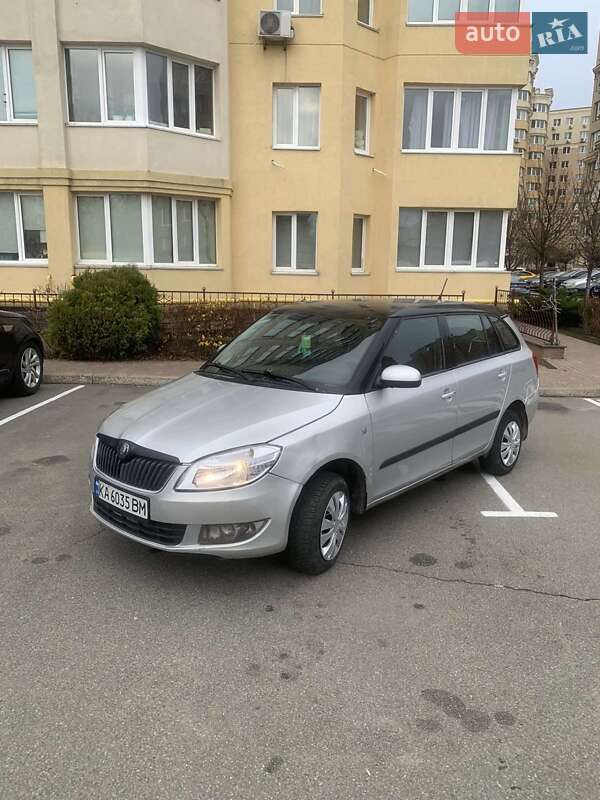 Универсал Skoda Fabia 2011 в Киеве