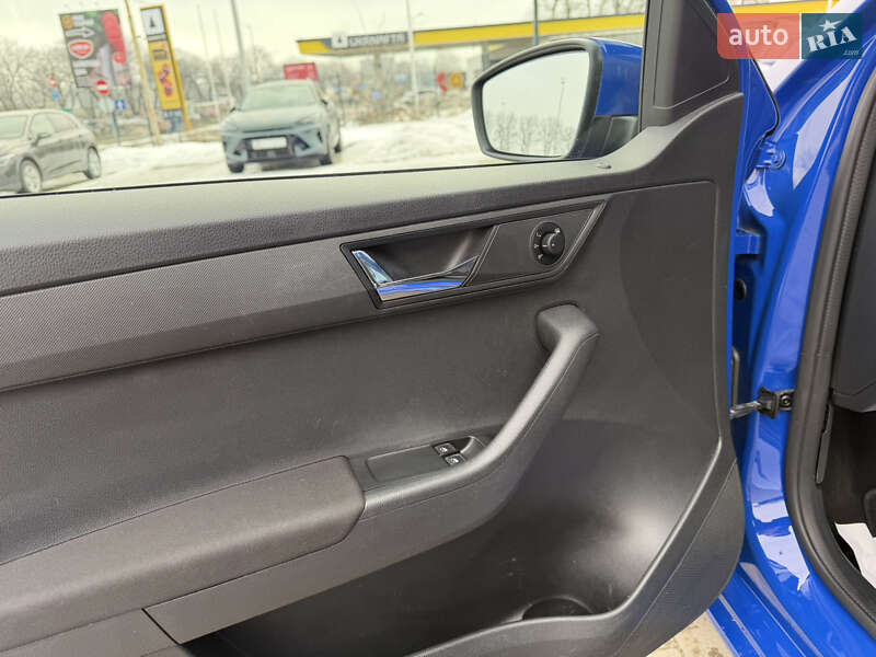 Универсал Skoda Fabia 2021 в Киеве