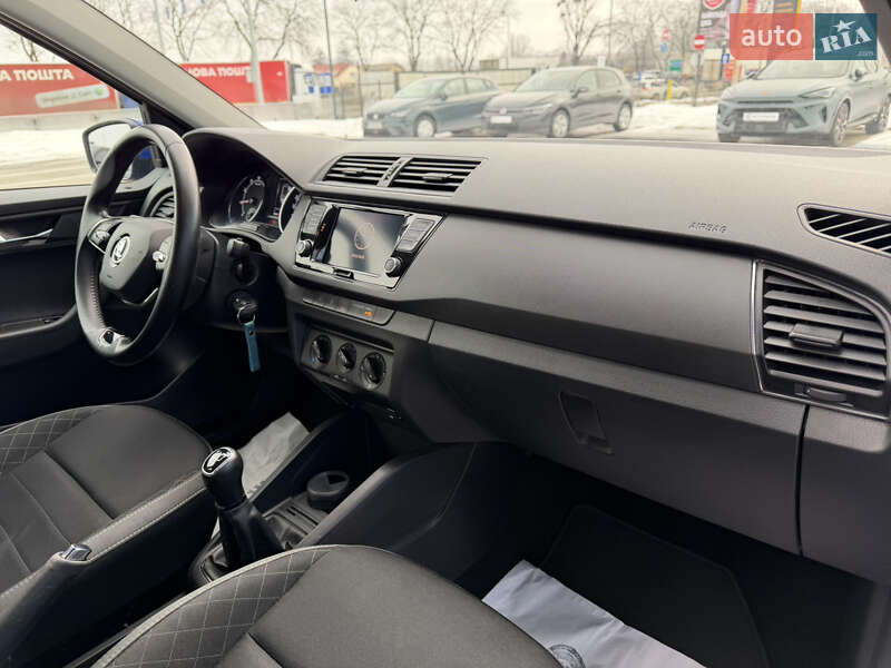 Универсал Skoda Fabia 2021 в Киеве