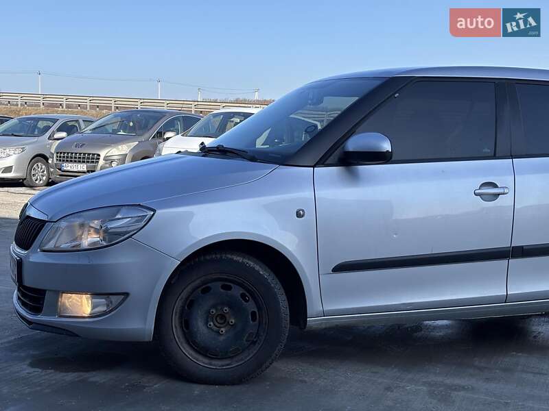 Хэтчбек Skoda Fabia 2011 в Львове