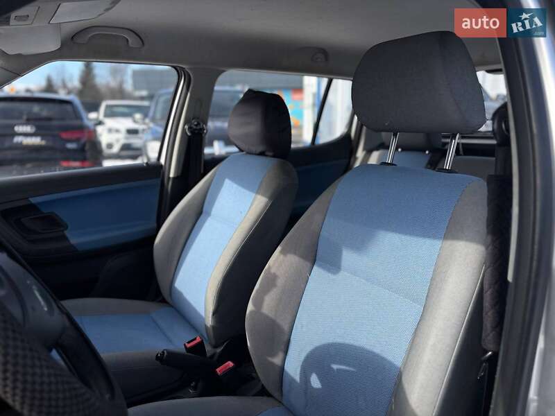 Хэтчбек Skoda Fabia 2007 в Стрые