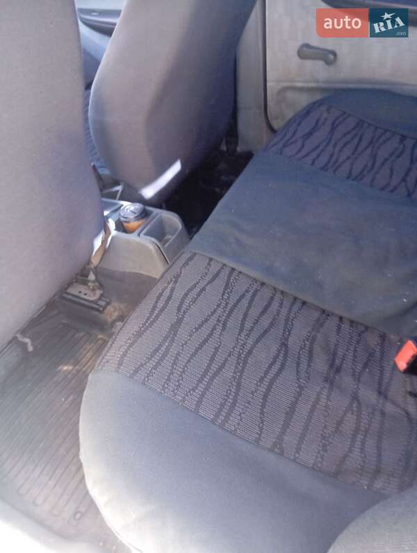 Седан Skoda Fabia 2002 в Выгоде фото 6 Седан Skoda Fabia 2002 в Выгоде