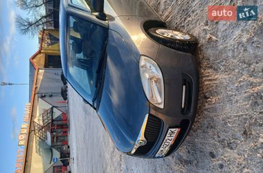 Хэтчбек Skoda Fabia 2009 в Житомире