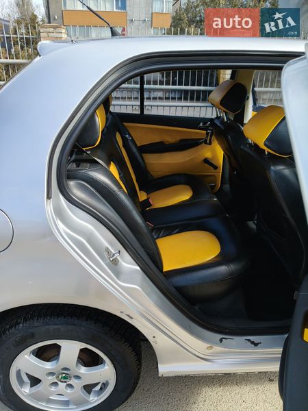 Хэтчбек Skoda Fabia 2002 в Черноморске