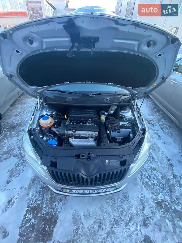 Хэтчбек Skoda Fabia 2014 в Киеве