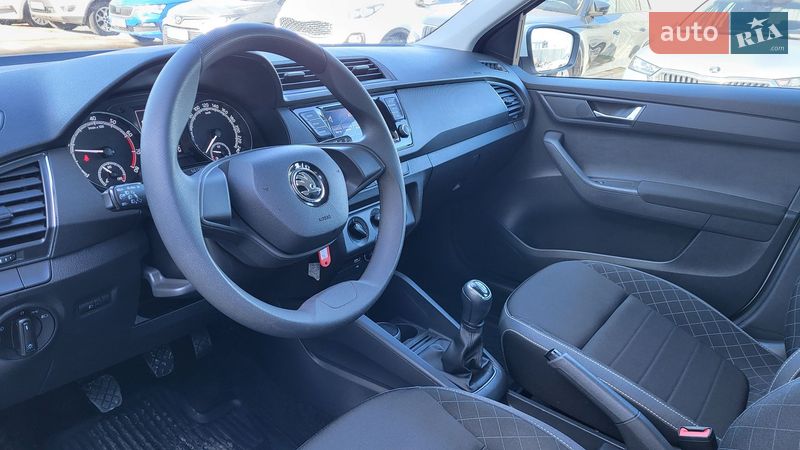 Универсал Skoda Fabia 2021 в Киеве фото 18 Универсал Skoda Fabia 2021 в Киеве