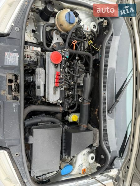 Хэтчбек Skoda Fabia 2002 в Киеве