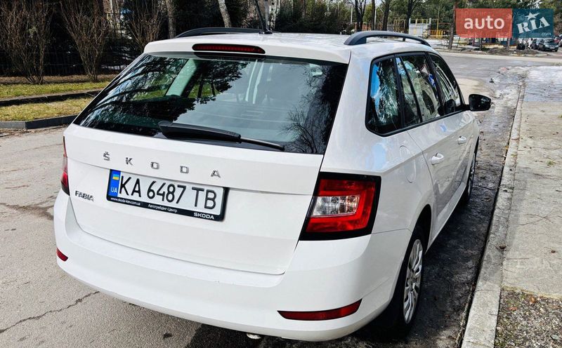 Універсал Skoda Fabia 2021 в Києві