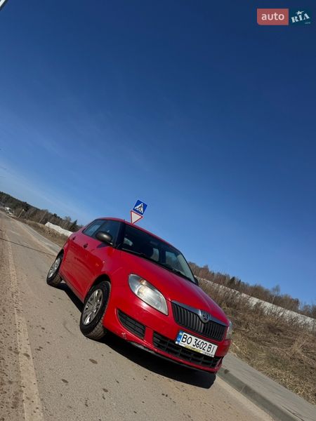Хэтчбек Skoda Fabia 2014 в Львове