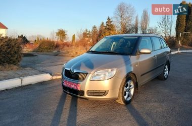 Универсал Skoda Fabia 2009 в Остроге