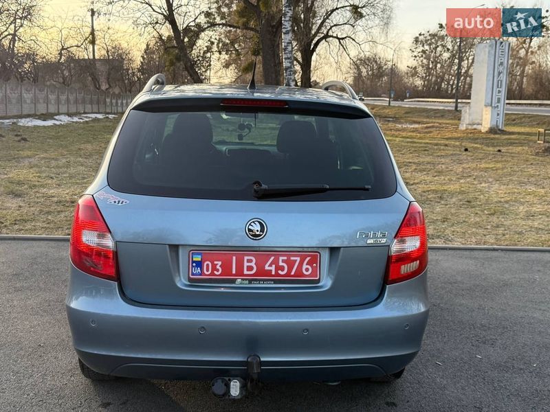 Универсал Skoda Fabia 2009 в Звягеле