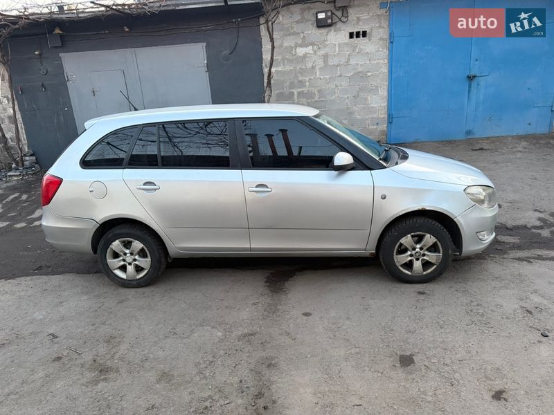 Универсал Skoda Fabia 2010 в Кривом Роге