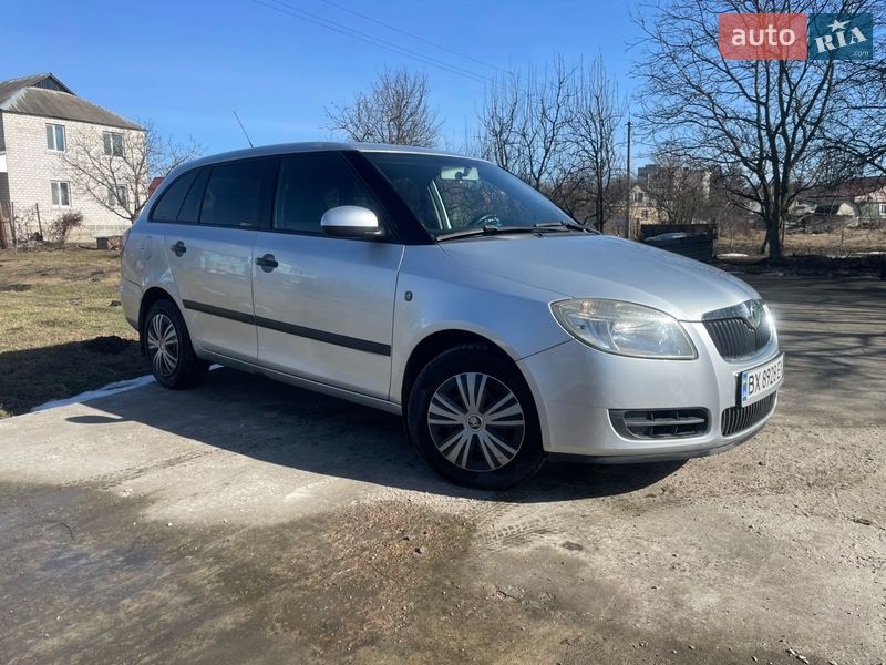 Универсал Skoda Fabia 2009 в Житомире