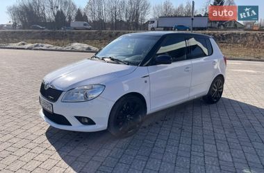 Хэтчбек Skoda Fabia 2010 в Львове
