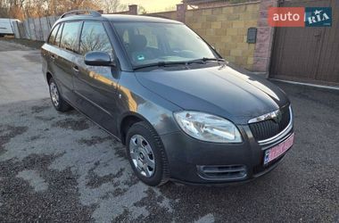 Універсал Skoda Fabia 2009 в Кам'янському