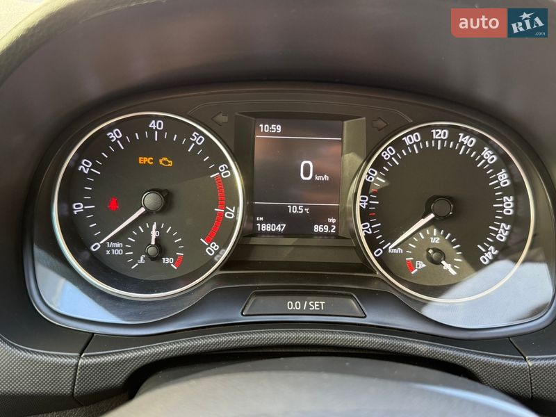 Хэтчбек Skoda Fabia 2018 в Чернигове