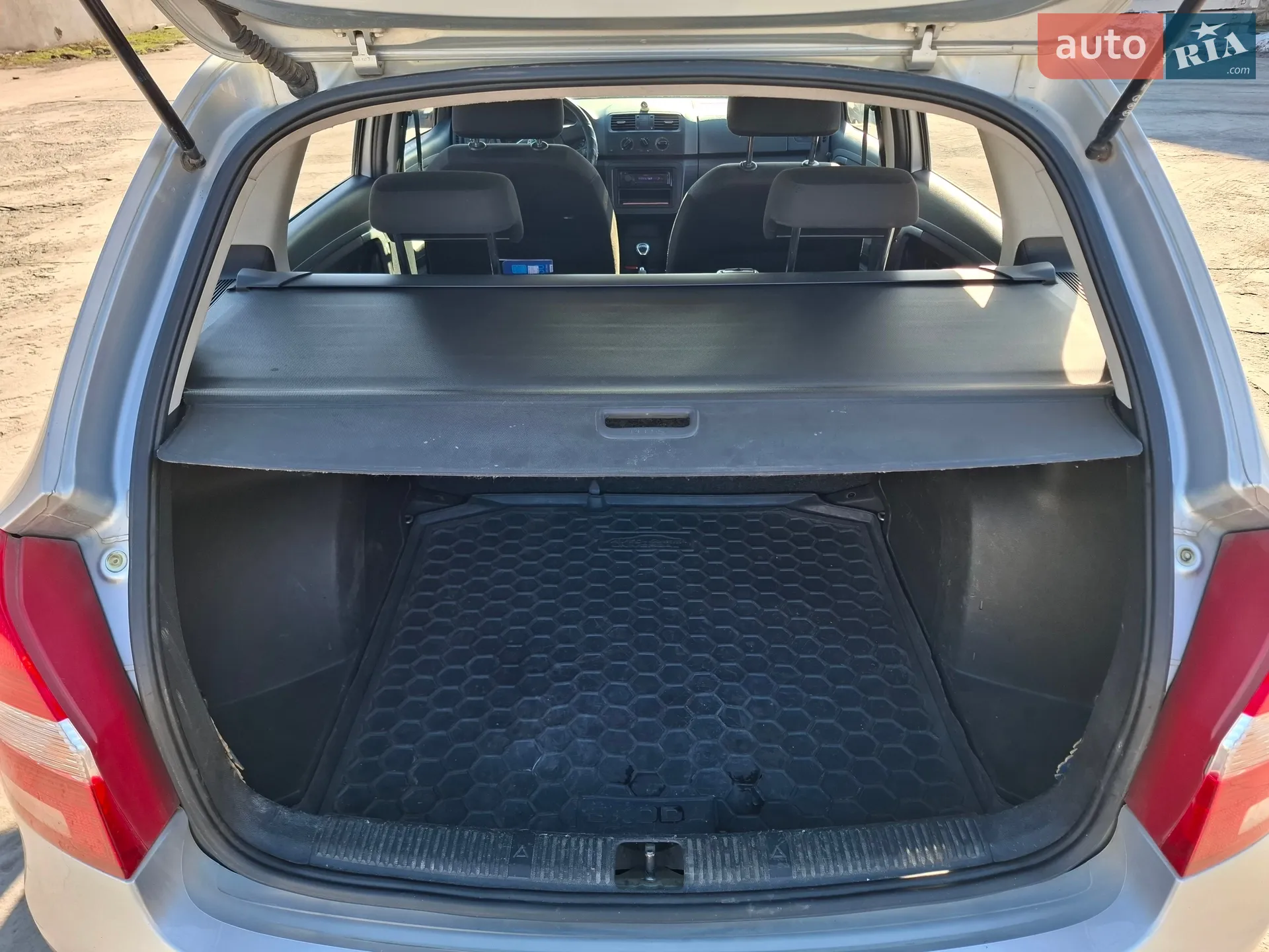 2012 Skoda Fabia - мініатюра 15