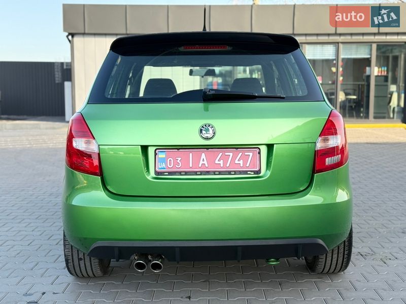 Хэтчбек Skoda Fabia 2011 в Владимире