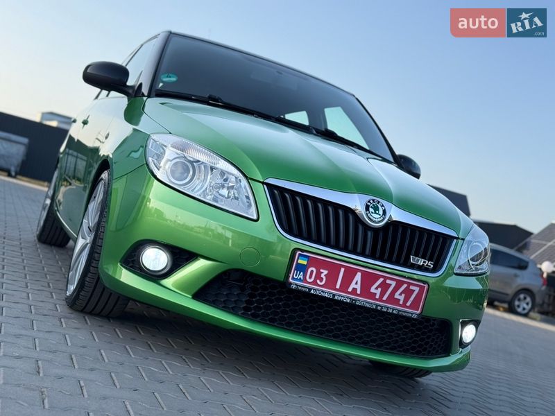 Хэтчбек Skoda Fabia 2011 в Владимире