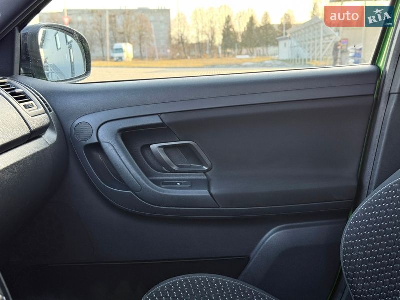 Хэтчбек Skoda Fabia 2011 в Владимире