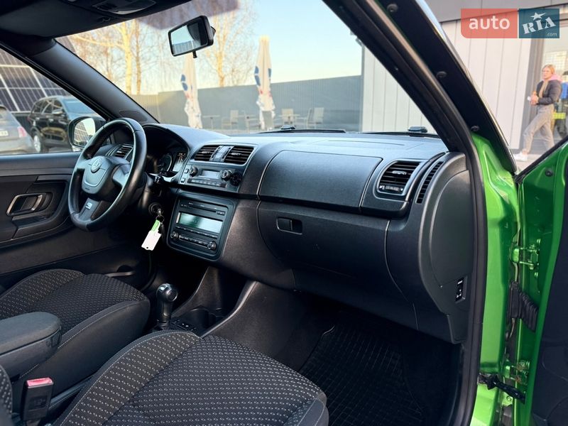 Хэтчбек Skoda Fabia 2011 в Владимире