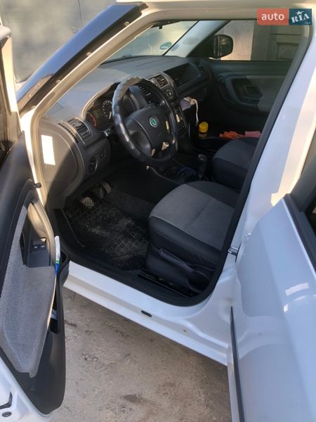 Универсал Skoda Fabia 2009 в Днепре