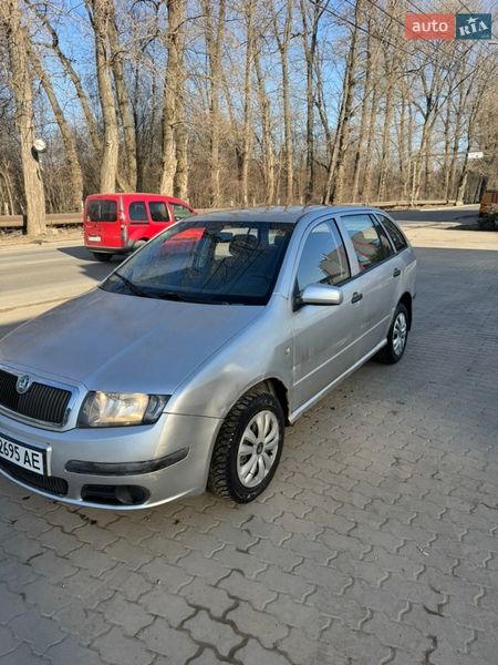 Универсал Skoda Fabia 2007 в Черновцах