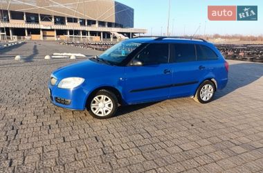 Універсал Skoda Fabia 2009 в Львові