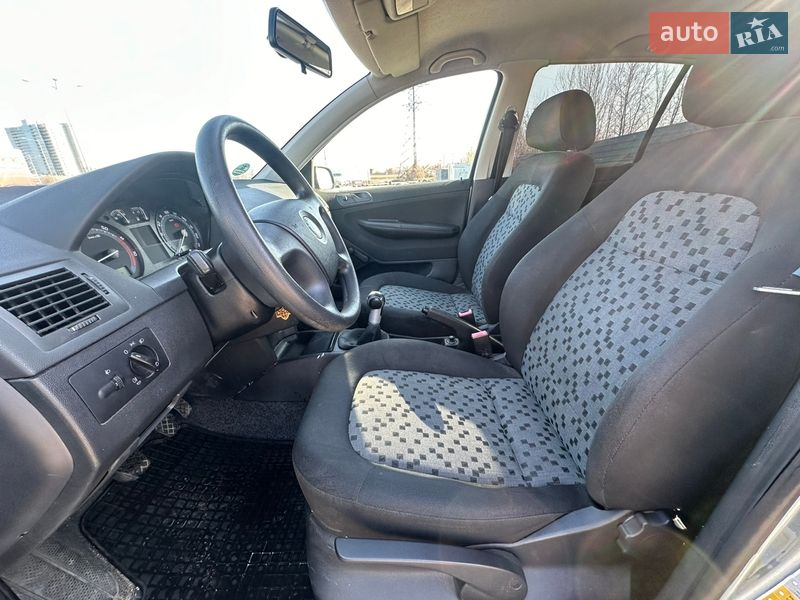 Хэтчбек Skoda Fabia 2006 в Киеве фото 13 Хэтчбек Skoda Fabia 2006 в Киеве