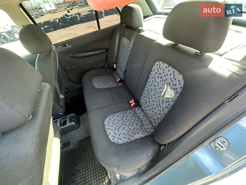 Хэтчбек Skoda Fabia 2006 в Киеве фото 19 Хэтчбек Skoda Fabia 2006 в Киеве