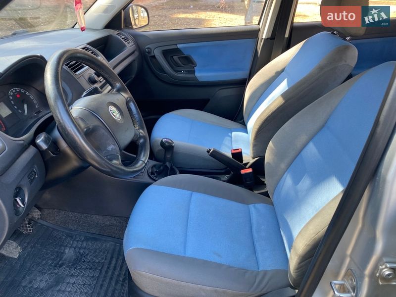 Хэтчбек Skoda Fabia 2008 в Ровно