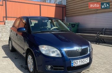 Хетчбек Skoda Fabia 2008 в Хотині
