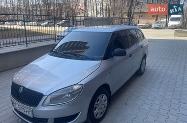 Универсал Skoda Fabia 2011 в Тернополе