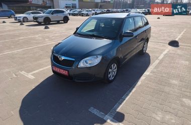 Универсал Skoda Fabia 2009 в Житомире