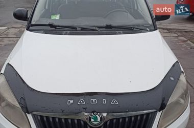 Хэтчбек Skoda Fabia 2011 в Киеве