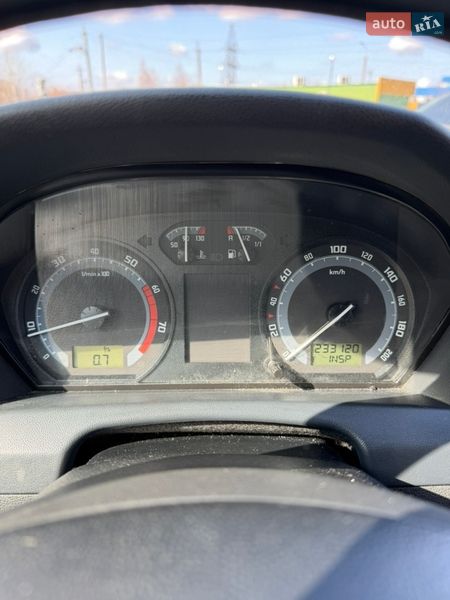 Универсал Skoda Fabia 2006 в Чернигове