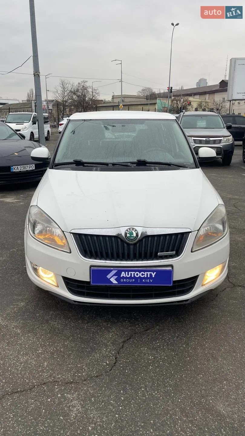 2012 Skoda Fabia - мініатюра 4