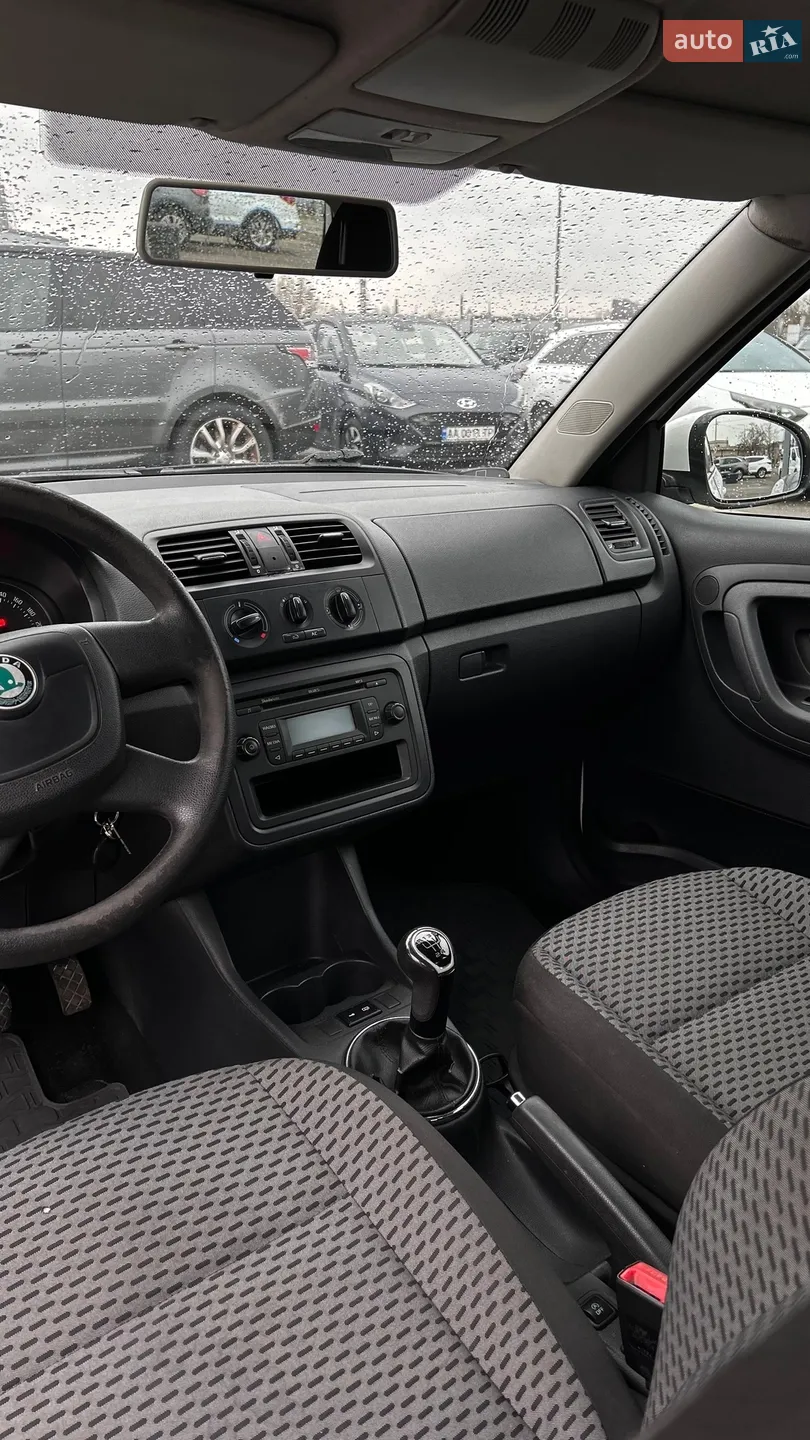 2012 Skoda Fabia - мініатюра 13