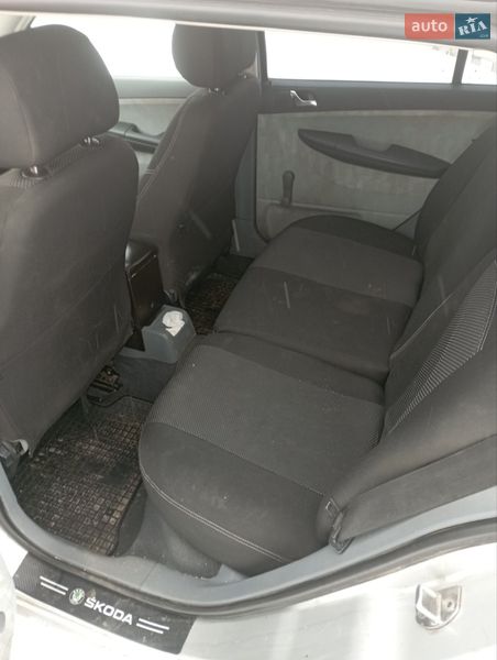 Універсал Skoda Fabia 2001 в Києві