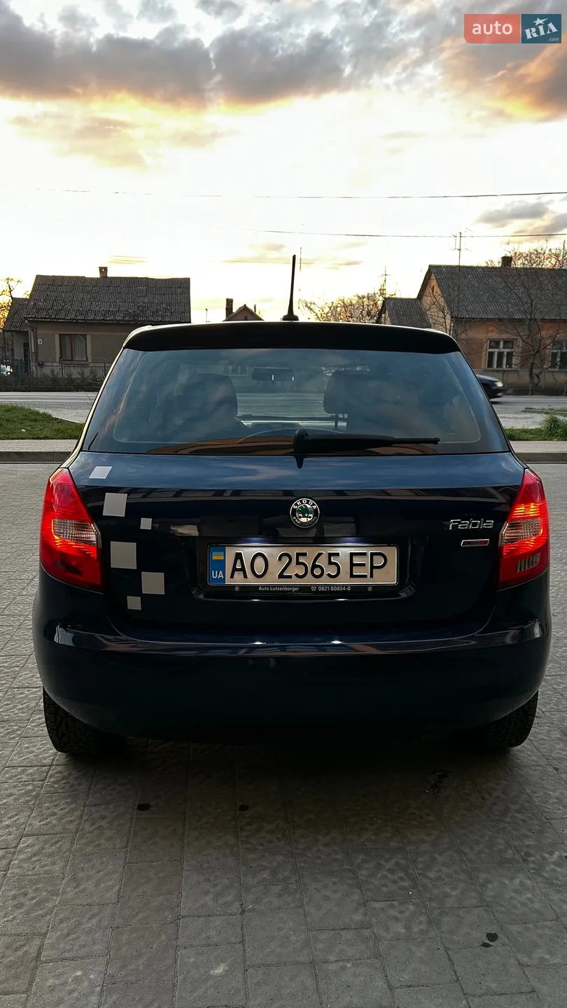 2012 Skoda Fabia - мініатюра 5