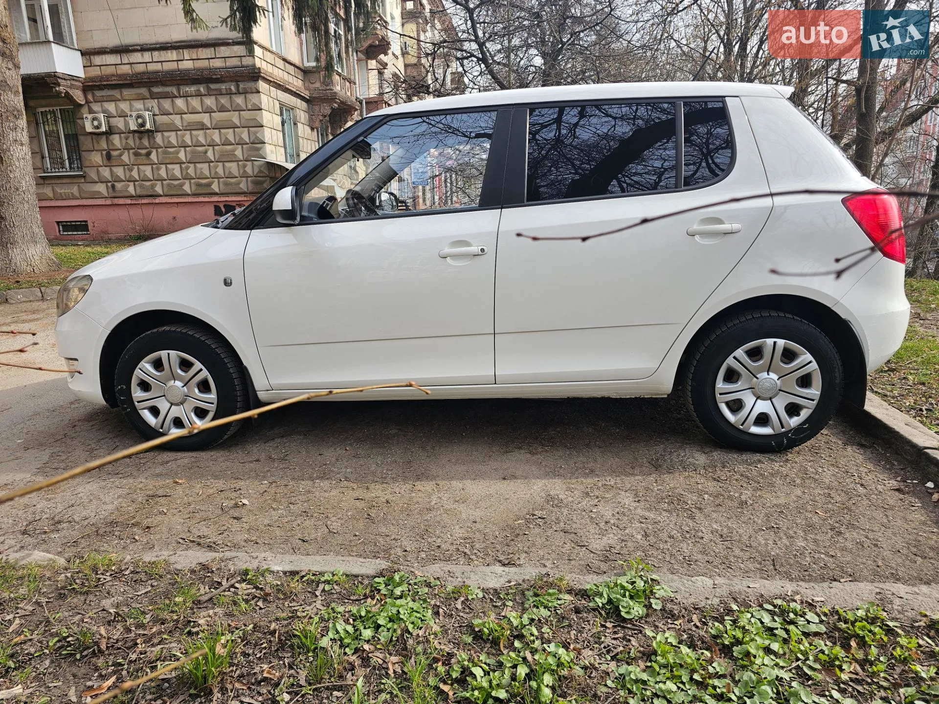 2011 Skoda Fabia - мініатюра 9